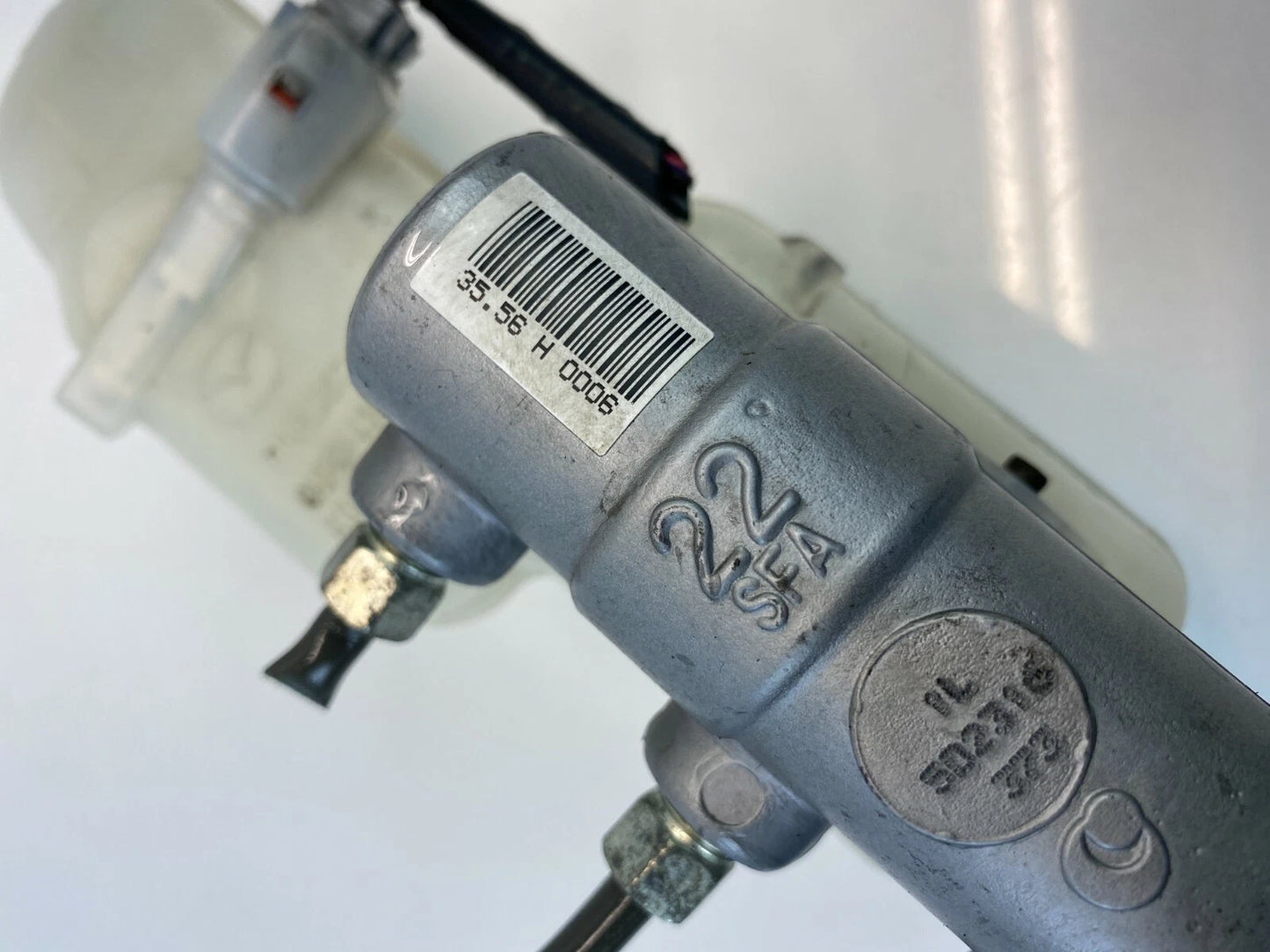 2014-2021 MAZDA 6 BRAKE MASTER CYLINDER WITH FLUID RESERVOIR UNIT ASSEMBLY OEM