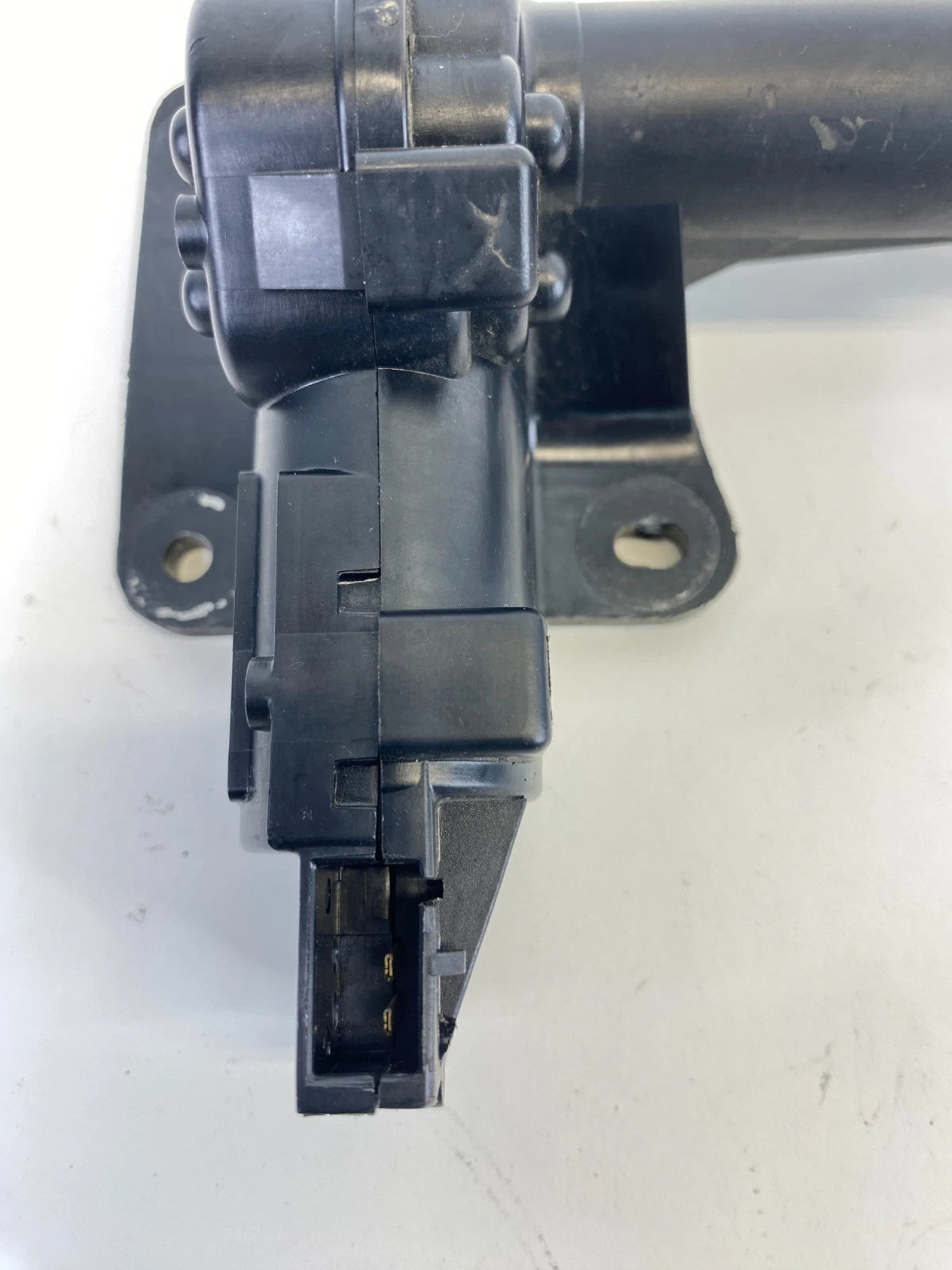 2001-2016 CHRYSLER TOWN & COUNTRY REAR RIGHT QUARTER HANDLE POWER WINDOW