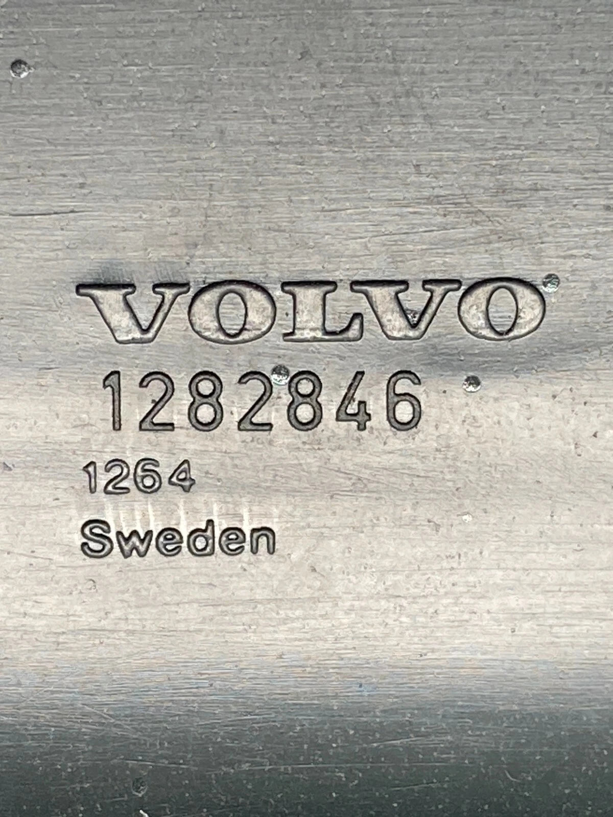 2001-2003 VOLVO S60 DASH SPEEDOMETER CLUSTER COVER BEZEL TRIM PANEL 9177705 OEM