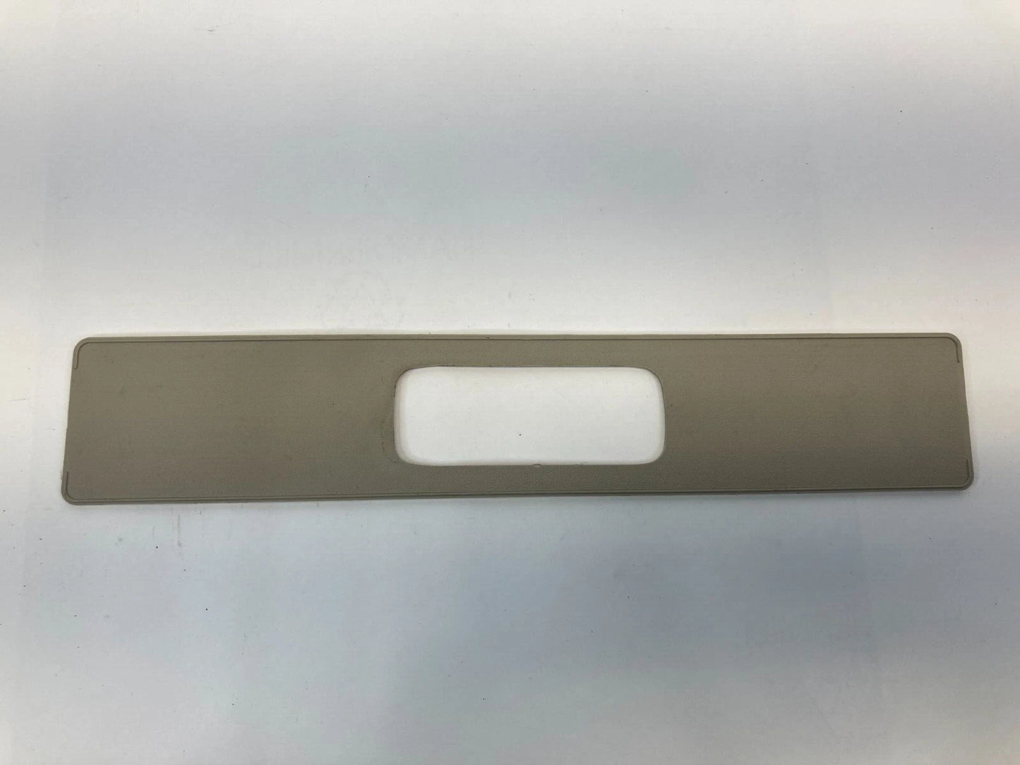 2007-2009 NISSAN SENTRA FRONT RIGHT SEAT BELT SHOULDER ADJUSTER COVER CAP TRIM