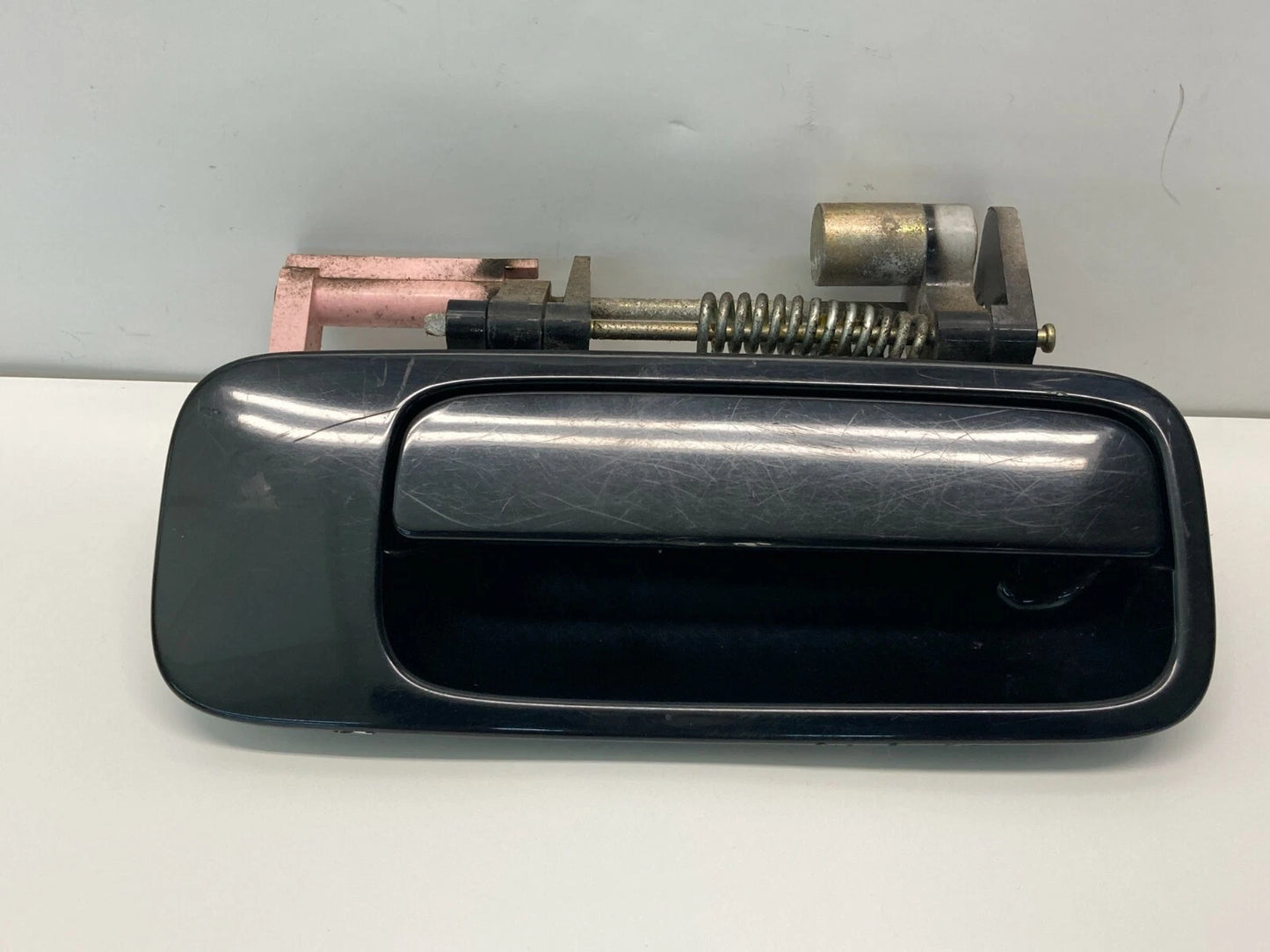 1997 1998 1999 2000 2001 LEXUS ES300 REAR RIGHT SIDE OUTER DOOR HANDLE ASSEMBLY