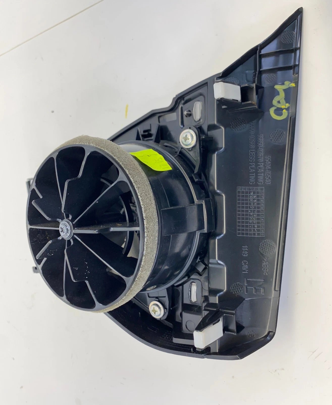 2014-2019 TOYOTA COROLLA LEFT DRIVER SIDE AC AIR VENT ASSEMBLY OEM 55404-02540