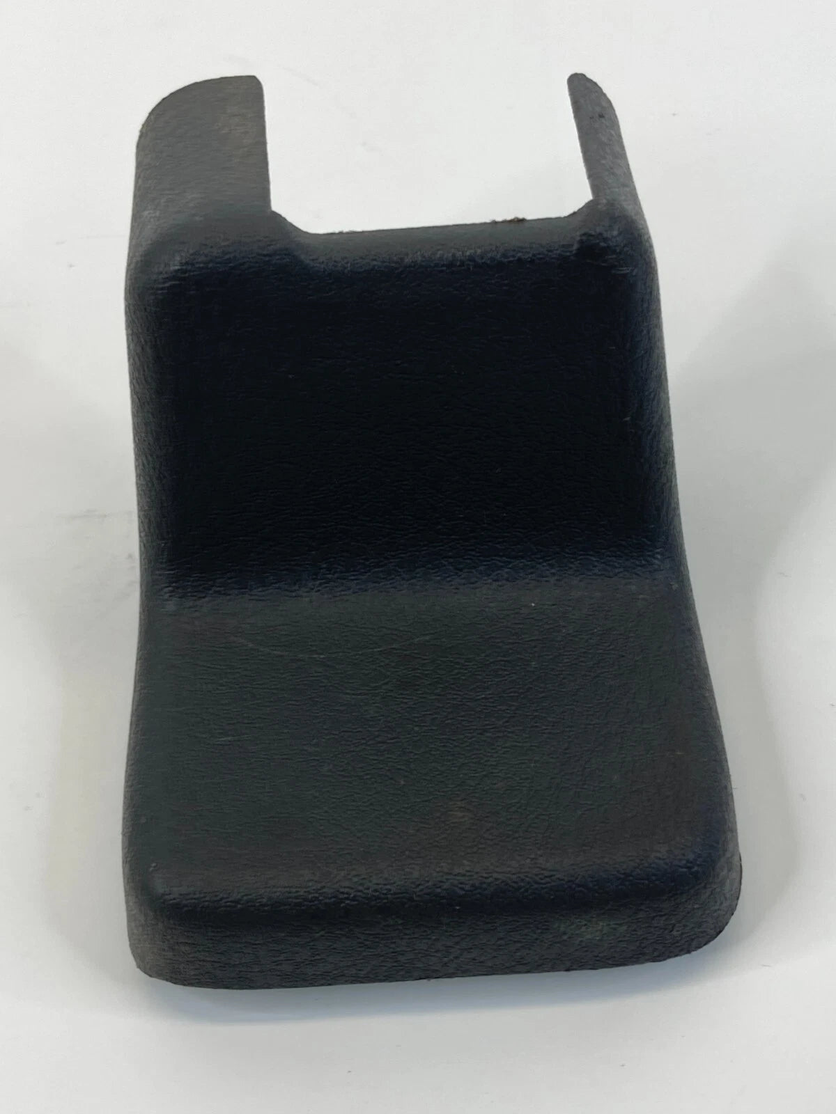 2004 FORD EXPLORER FRONT LEFT FLOOR SEAT TRACK END COVER CAP 1L24-78622C69-AEW