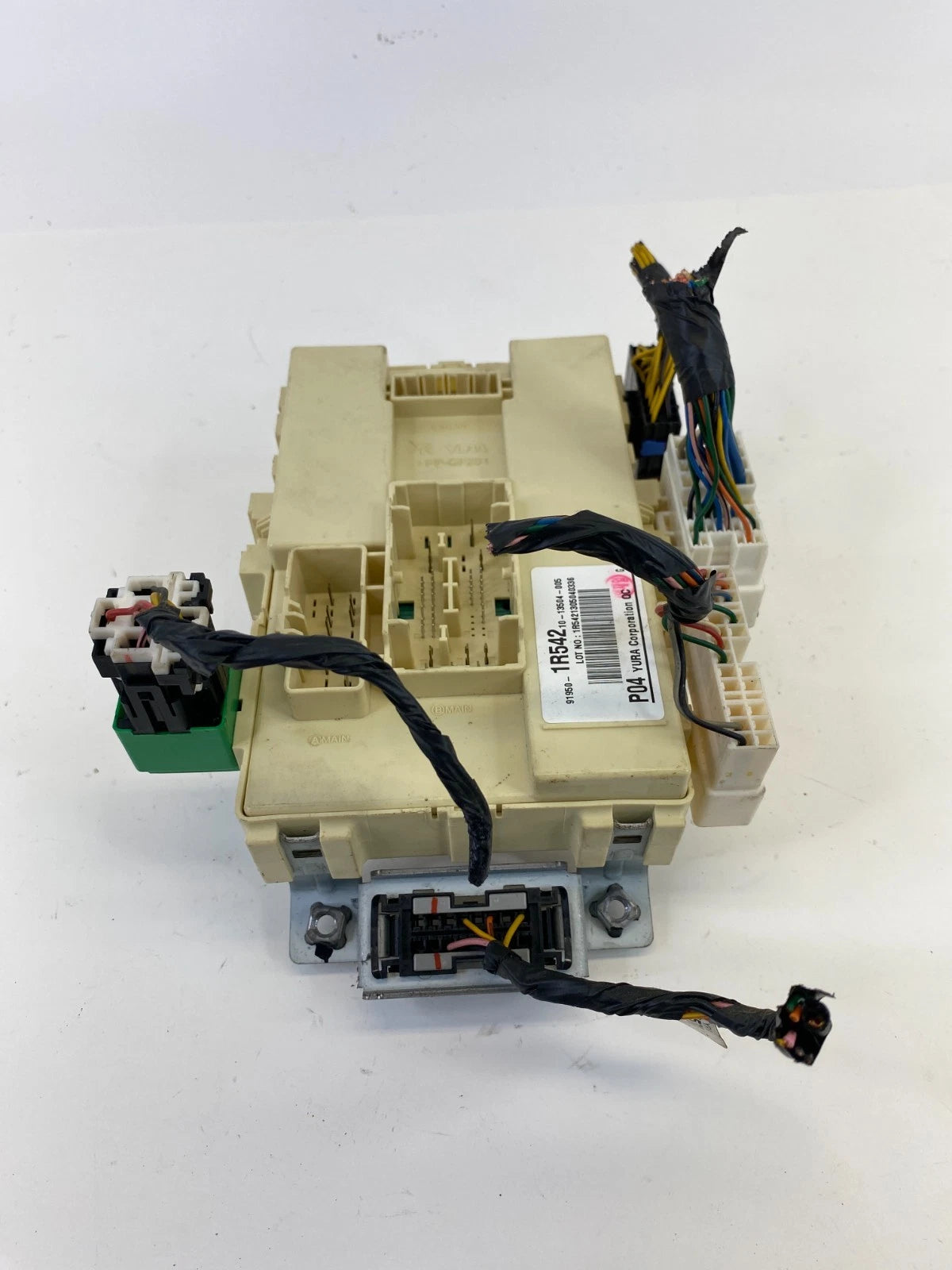 2013 HYUNDAI ACCENT 1.6L INTERIOR FUSE BOX RELAY CABIN JUNCTION 91950-1R542 OEM