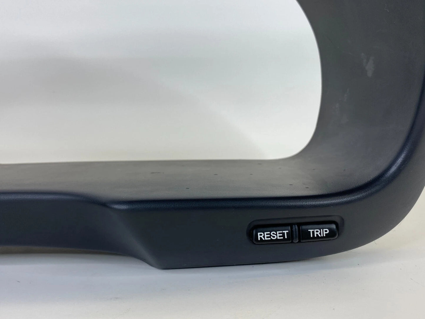 2007-2009 HYUNDAI SANTA FE INSTRUMENT CLUSTER SPEEDOMETER COVER BEZEL TRIM OEM