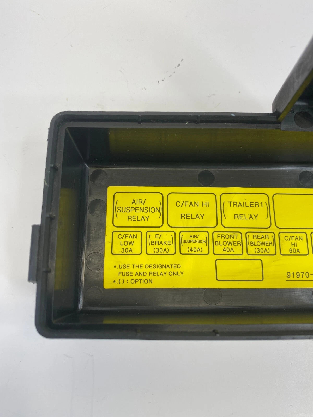 2009 2010 2011 KIA BORREGO 3.8L FUSE RELAY BOX COMPARTMENT COVER LID OEM