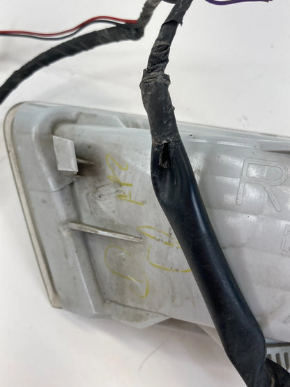 2013-2015 NISSAN ALTIMA BUMPER MOUNTED TURN SIGNAL LIGHT PARK LAMP RIGHT SIDE