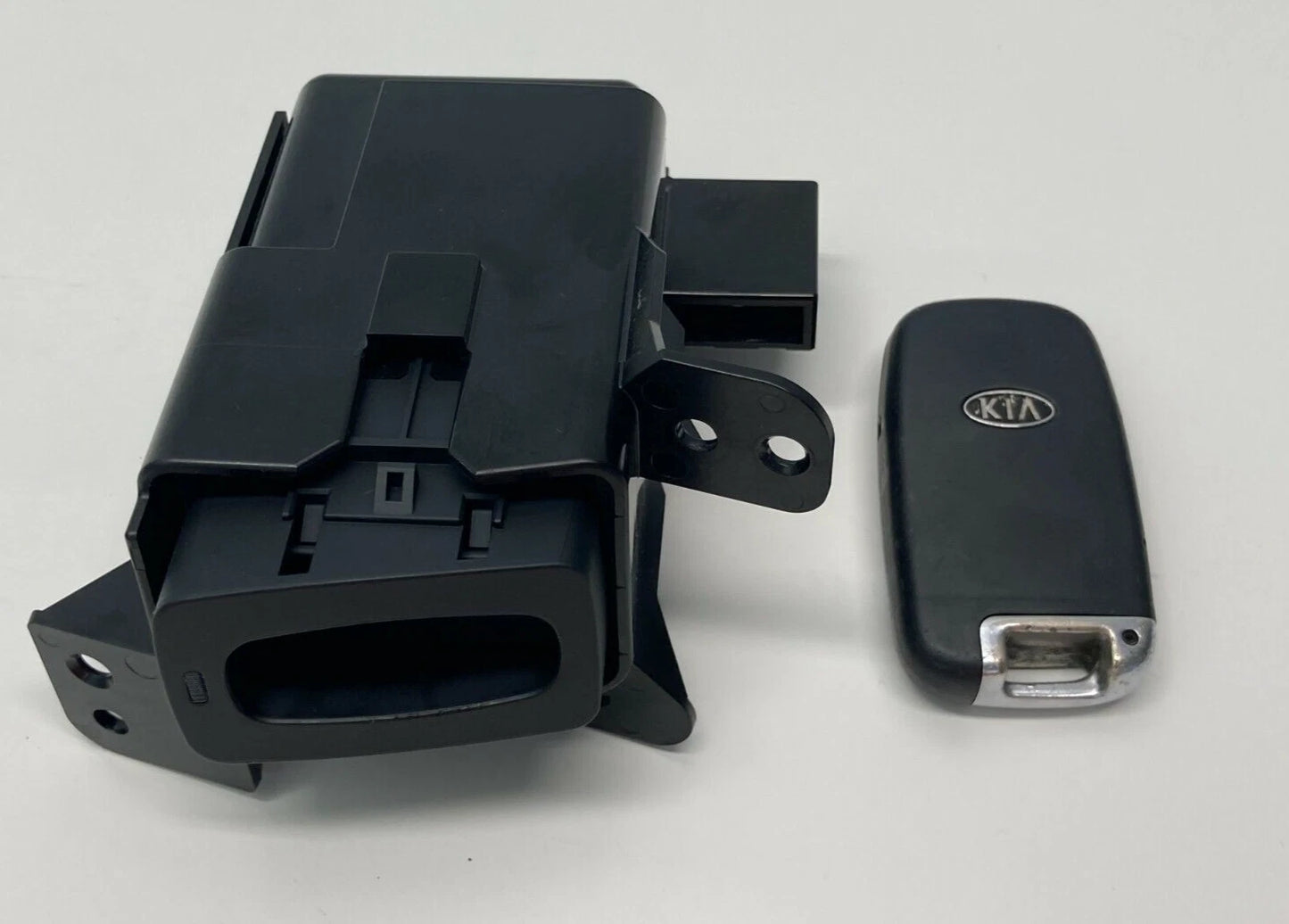 11-14 KIA OPTIMA HYBRID IGNITION SMART KEY HOLDER MODULE W/ REMOTE KEY FOB OEM