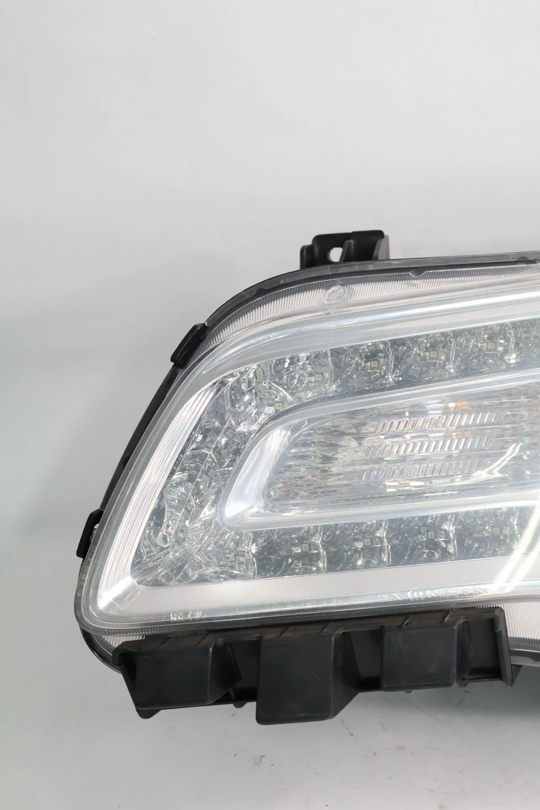 2011-2014 CHRYSLER 300 LEFT DRIVER HEADLIGHT HEADLAMP HALOGEN 68143003AA OEM