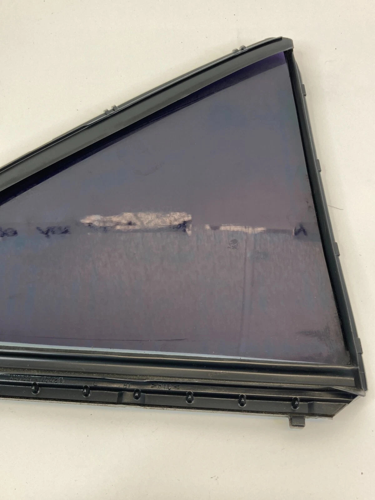 2007-2011 TOYOTA CAMRY REAR LEFT DOOR QUARTER WINDOW GLASS VENT 68189-06021 OEM