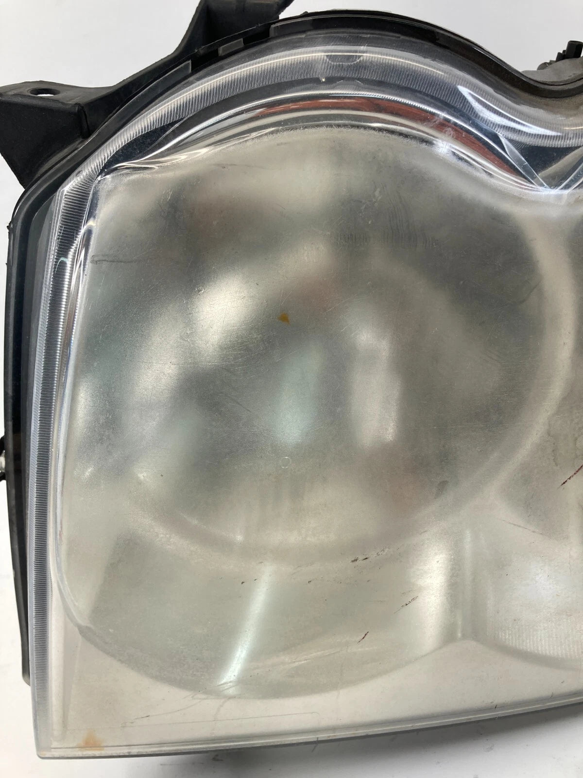 05-07 JEEP GRAND CHEROKEE FRONT LEFT HEADLIGHT HEAD LIGHT LAMP 55156351AJ OEM