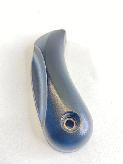 2004 2005 2006 2007 BMW 530I SEDAN HOOD RELEASE LEVER HANDLE 51437008933 OEM
