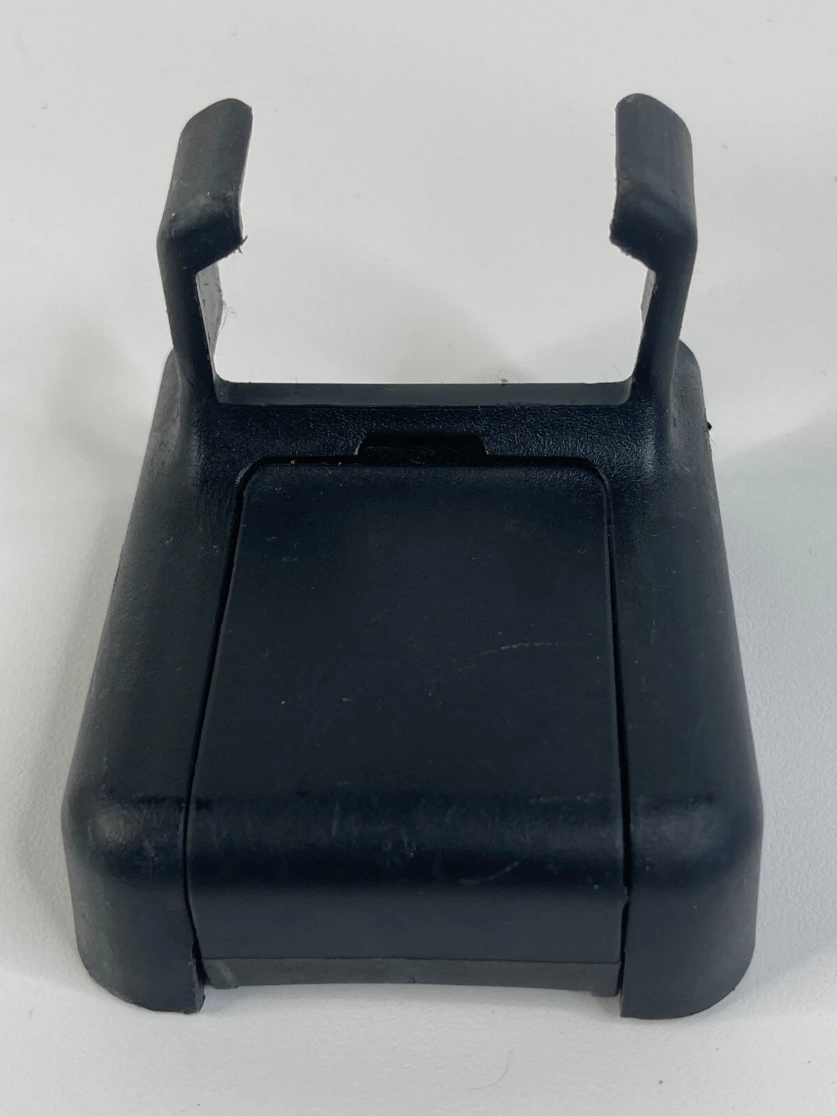 2011-2014 HYUNDAI SONATA FRONT SEAT TRACK FLOOR COVER TRIM END CAP BEZEL OEM