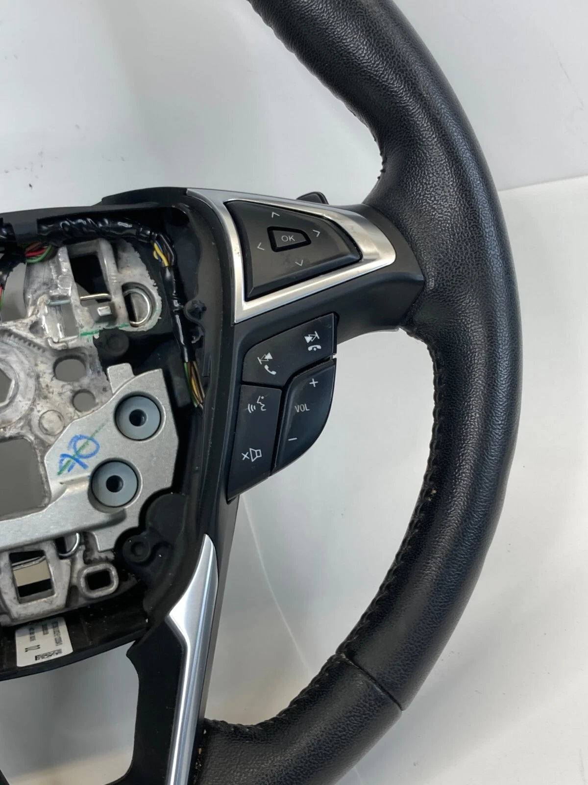 2015-2019 FORD EDGE STEERING WHEEL AUDIO & CRUISE CONTROL SWITCH OEM