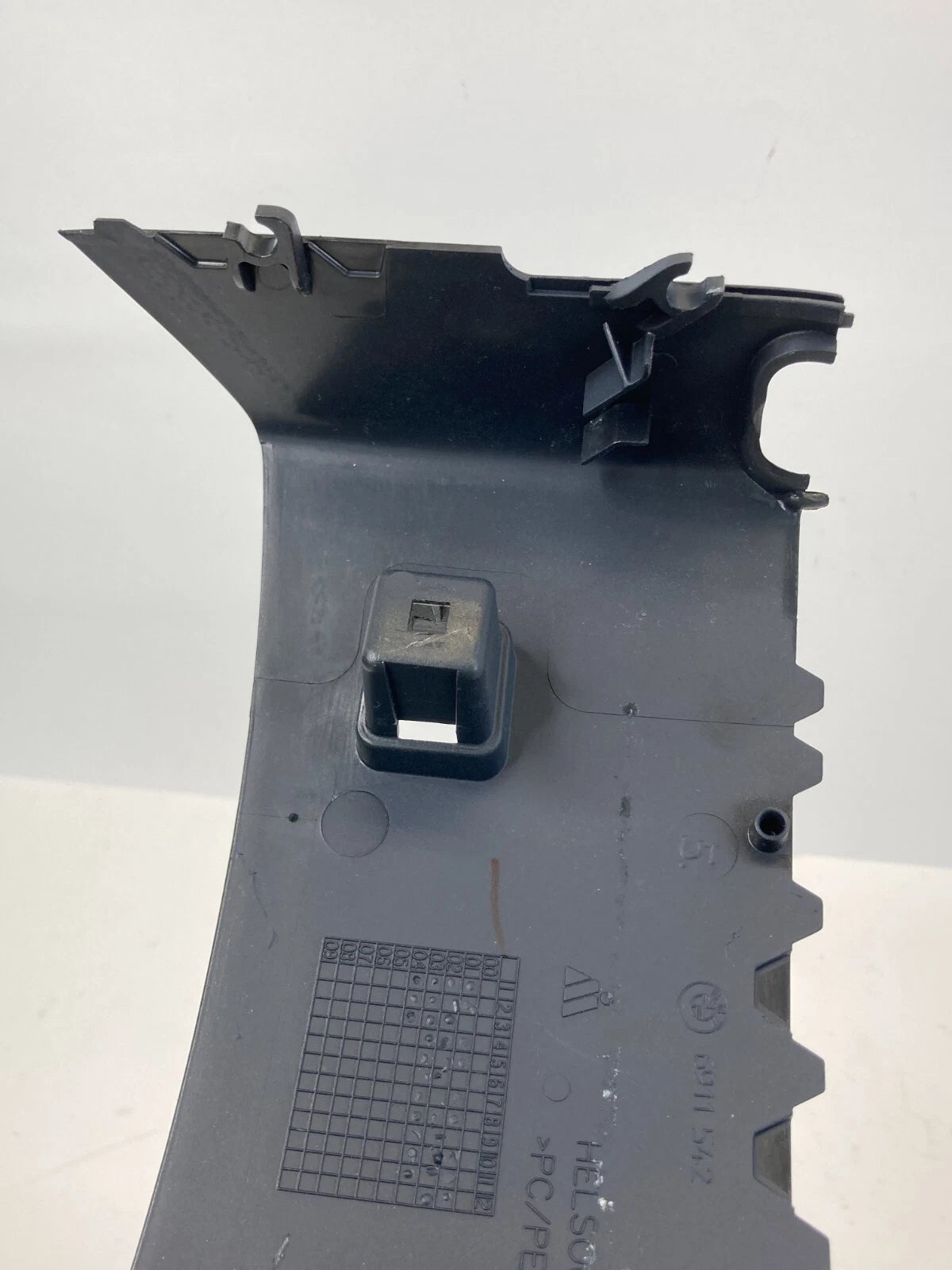 2002-2005 BMW 745I 745LI STEERING COLUMN UPPER COVER TRIM BEZEL SHROUD 6911542