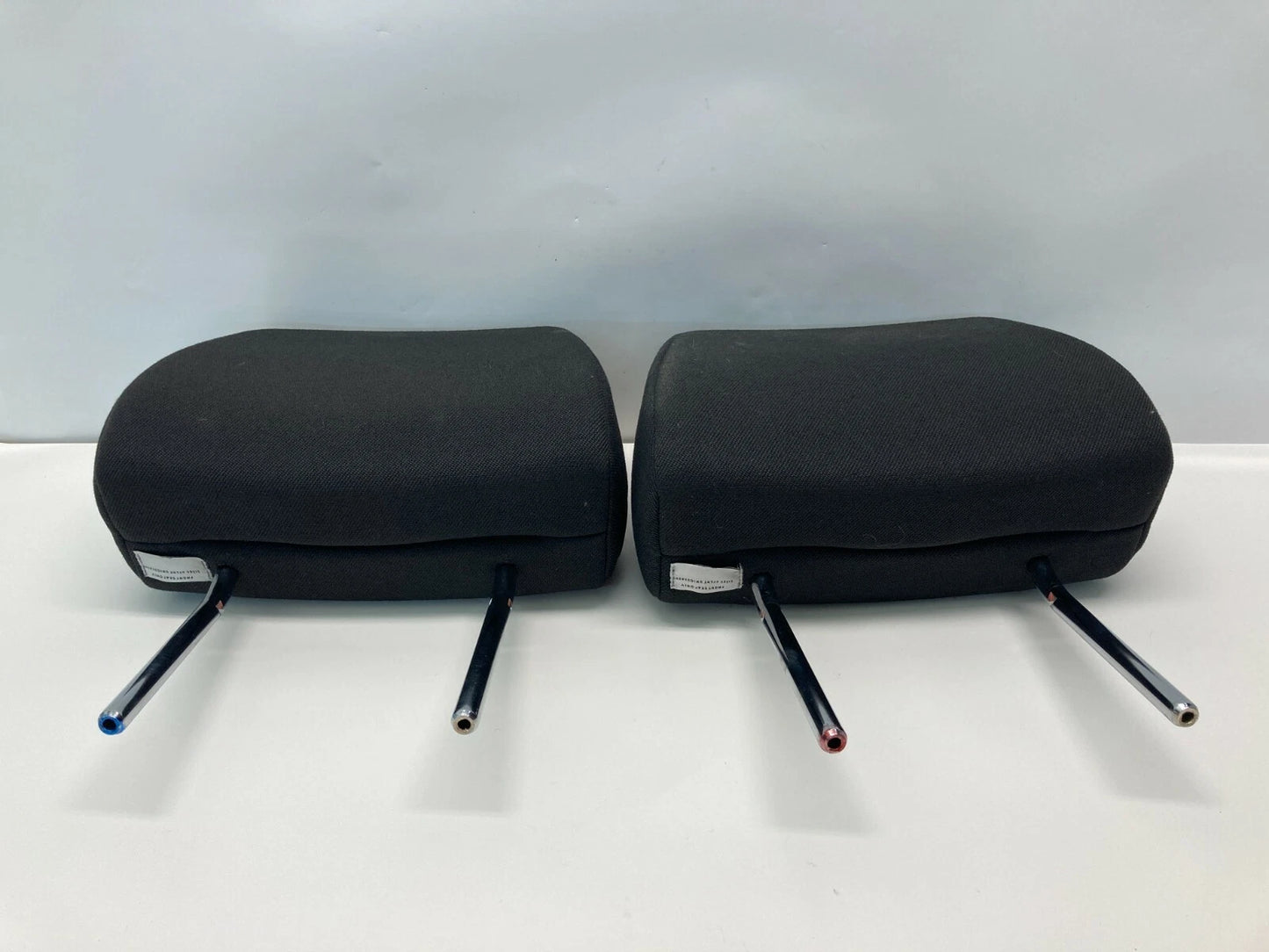 2008-2009 SATURN ASTRA FRONT LEFT & RIGHT SEAT HEADREST HEAD REST SET PAIR OEM