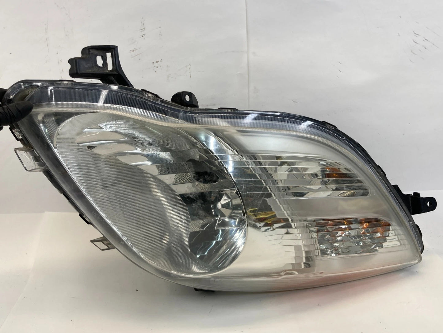 2007 2008 TOYOTA YARIS HATCHBACK LIFTBACK HEADLIGHT ASSEMBLY LEFT SIDE LAMP OEM
