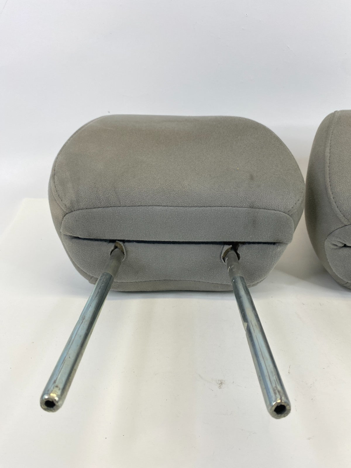 2010-2012 Nissan Altima SEDAN Front Seat Headrest Left Right Head Rest Set Pair