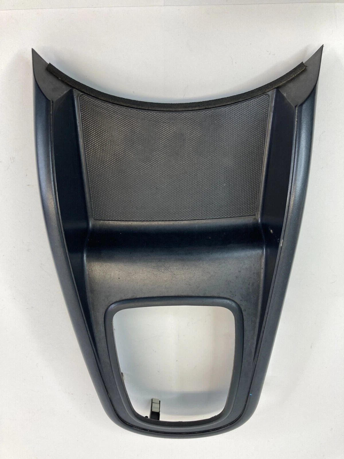 2010 2011 KIA SOUL CENTER CONSOLE SHIFT SHIFTER COVER BEZEL TRIM 84651-2K020 OEM