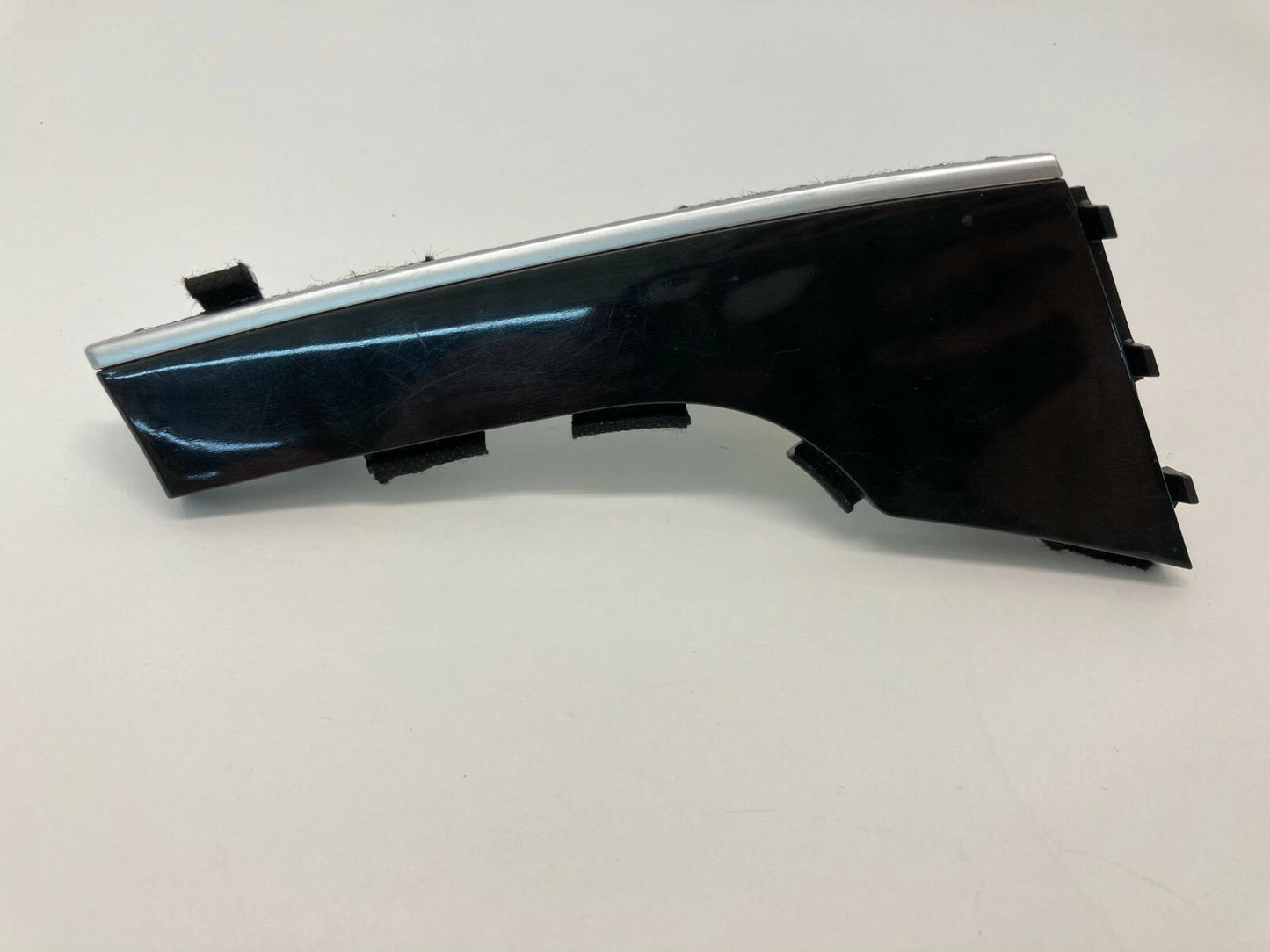 07-11 HYUNDAI VERACRUZ FRONT CENTER LEFT DASH DECORATIVE MOLDING TRIM 847823J000