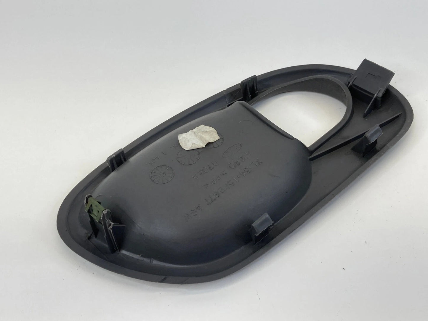 1997-2003 FORD F-150 FRONT LEFT SIDE INTERIOR DOOR HANDLE BEZEL XL34-1522677-AGW