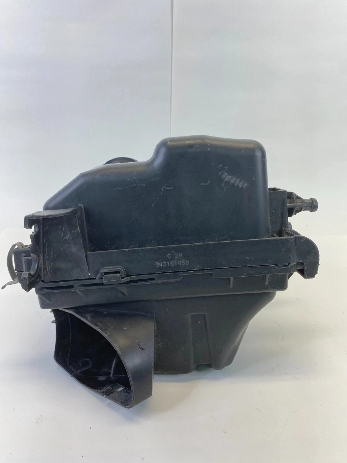 2013-2019 NISSAN SENTRA 1.8L AIR CLEANER FILTER HOUSING COVER & SENSOR 3RC20 OEM