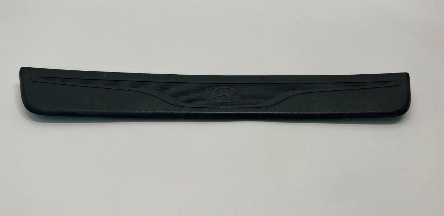 11-13 HYUNDAI ELANTRA FRONT LEFT DRIVER DOOR STEP SILL SCUFF PLATE 858723Y000 US