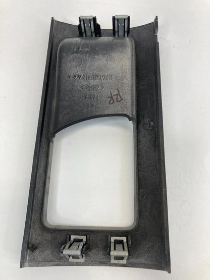 03-06 LINCOLN NAVIGATOR REAR RIGHT INNER DOOR HANDLE BEZEL COVER 2L7X-78275A18