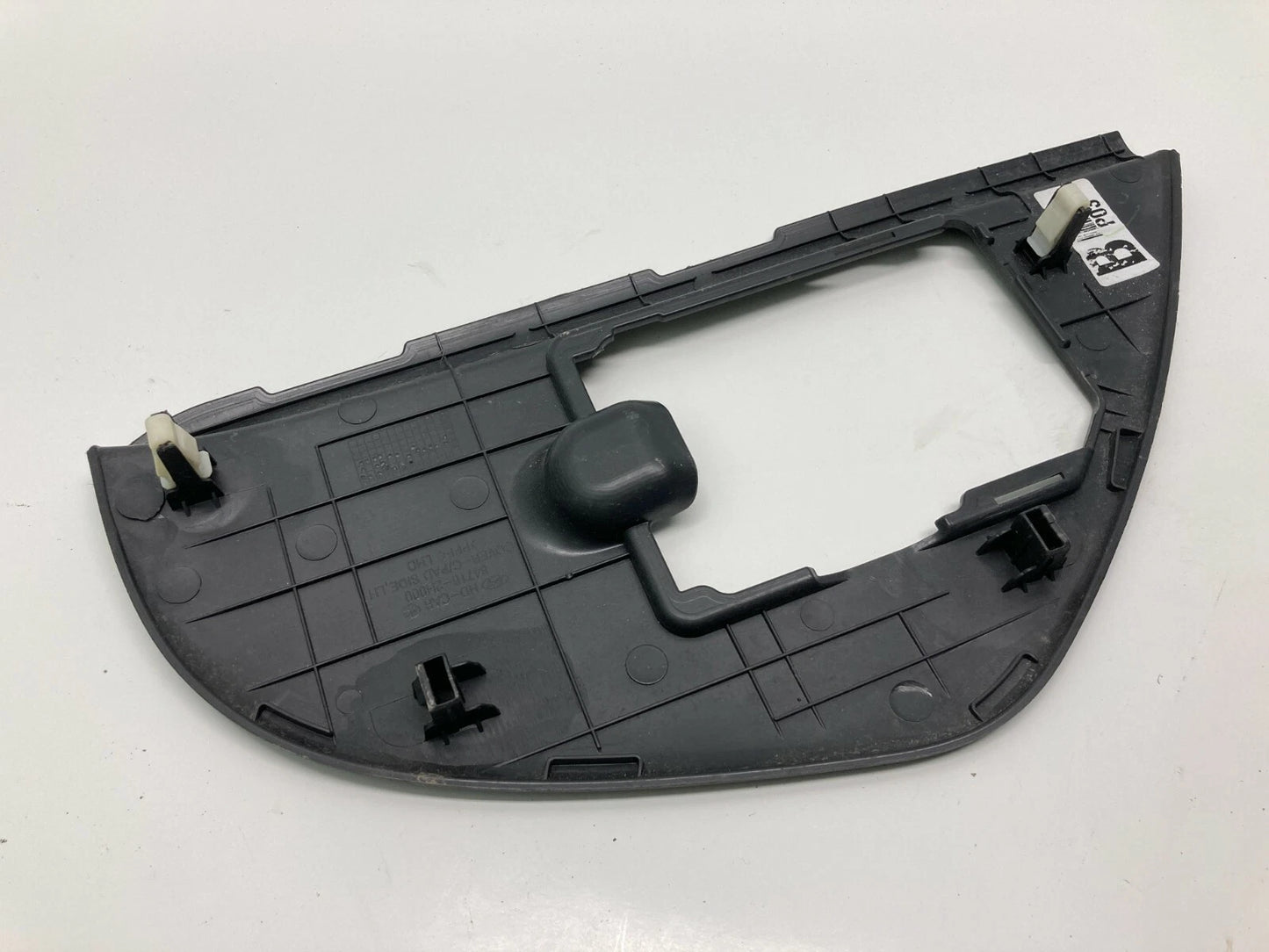 2007-2009 HYUNDAI ELANTRA FRONT LEFT DRIVER DASH END CAP COVER TRIM 84716-2H000