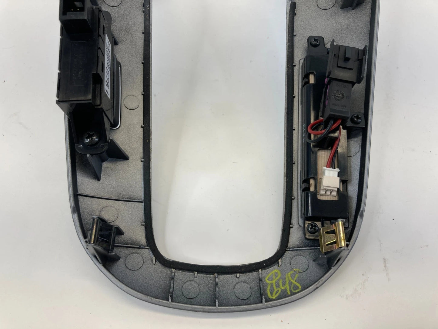 11-16 CHEVROLET CRUZE A/T CENTER CONSOLE GEAR SHIFT SHIFTER TRIM BEZEL 95955142