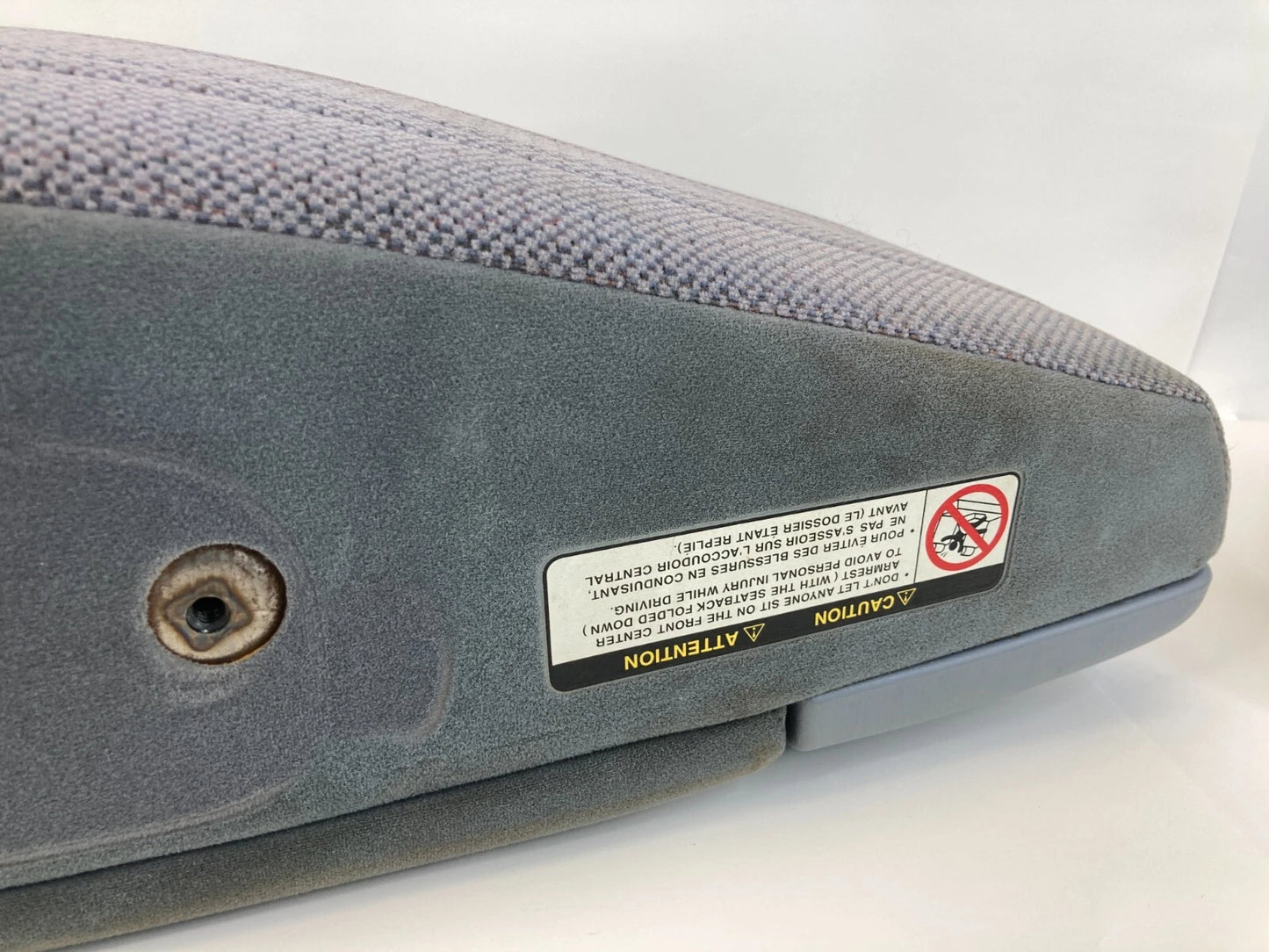 2000-2005 TOYOTA TUNDRA JUMP SEAT CENTER CONSOLE ARMREST CUP HOLDER OEM