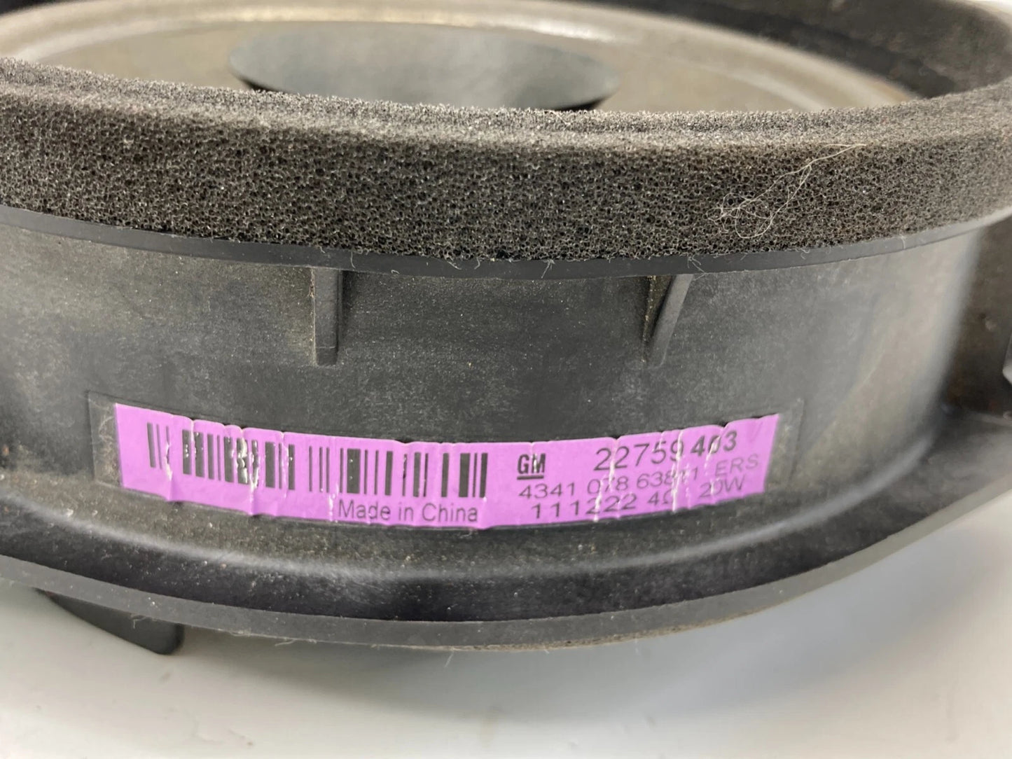10-17 CHEVROLET EQUINOX REAR RIGHT BACK PASSENGER DOOR AUDIO SPEAKER 22759403