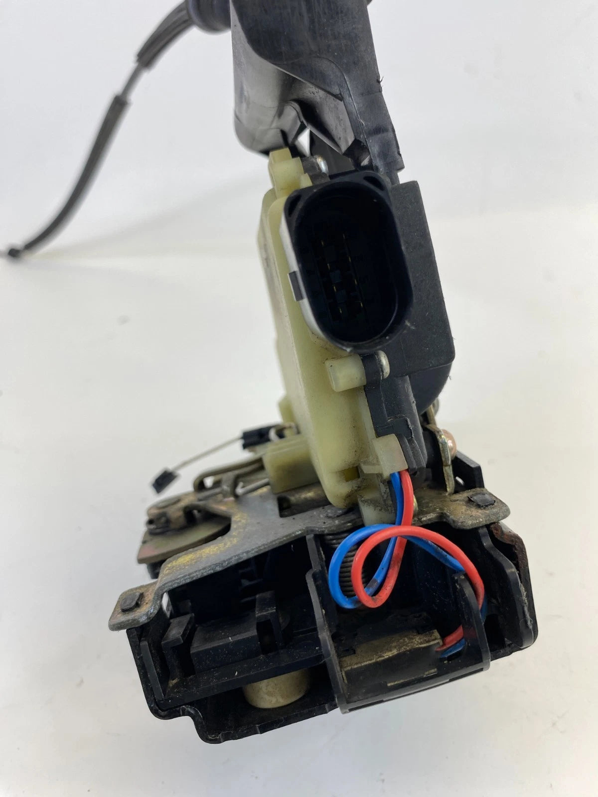 1999-2010 VOLKSWAGEN BEETLE FRONT RIGHT SIDE DOOR LOCK LATCH ACTUATOR OEM