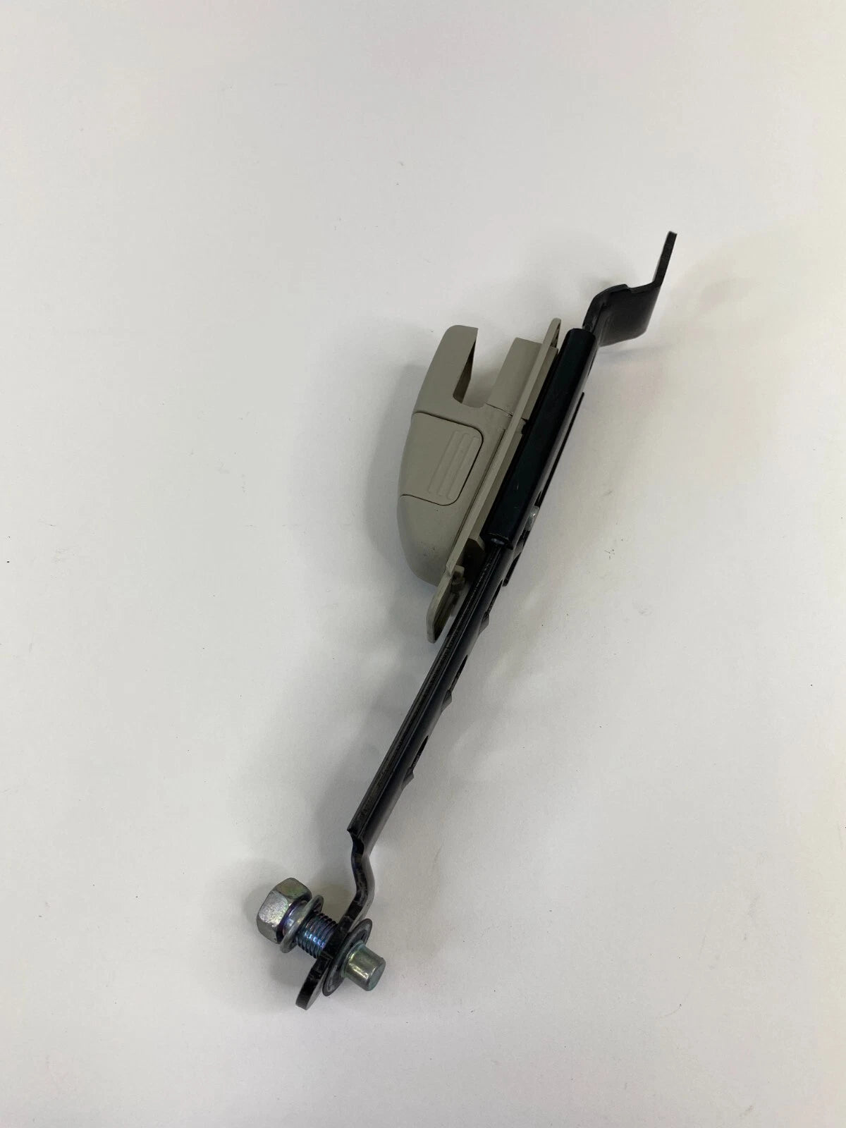 2008-2013 NISSAN ROGUE FRONT RIGHT PASSENGER SIDE SEAT BELT HEIGHT ADJUSTER OEM