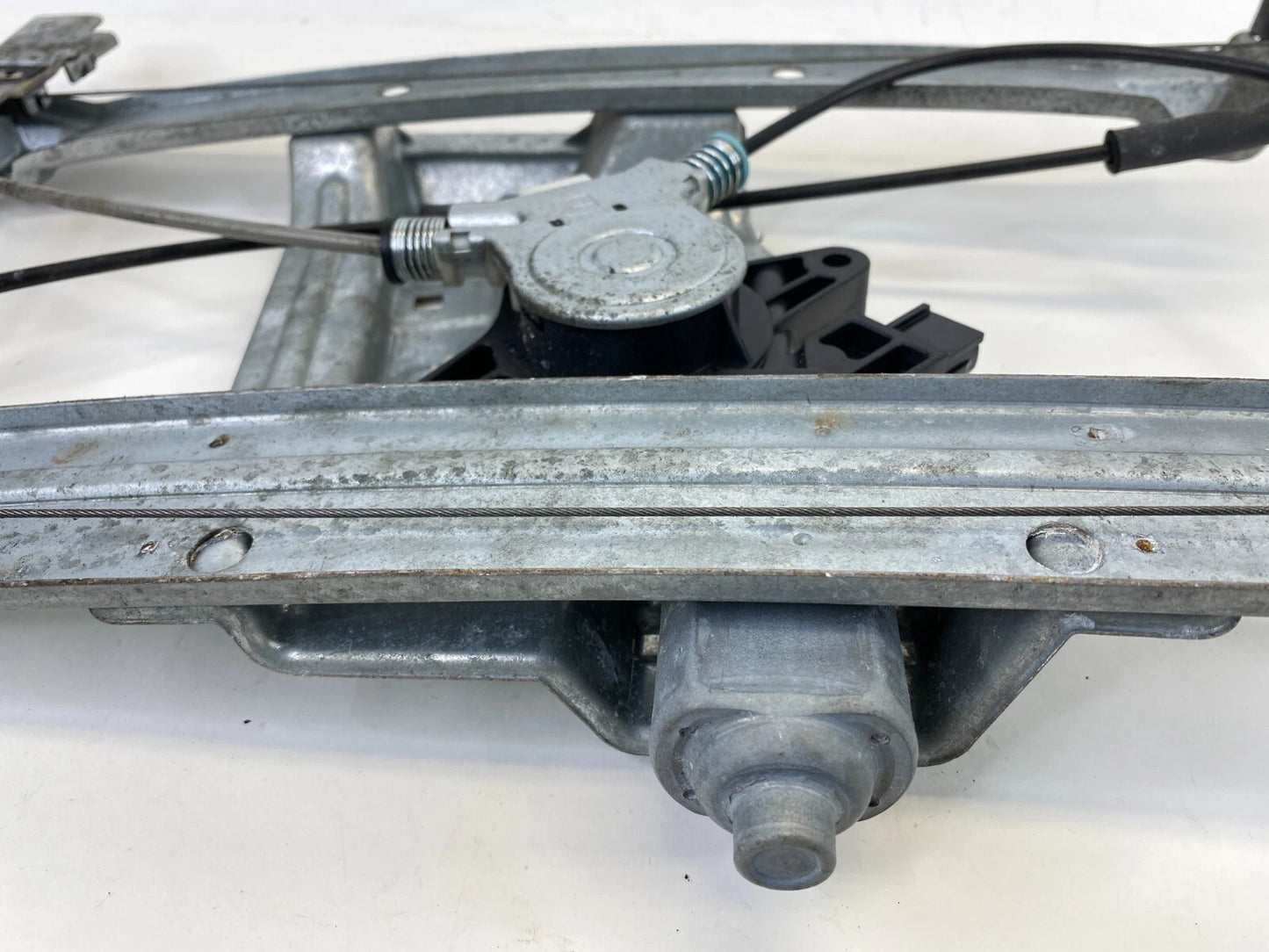 2004-2012 MITSUBISHI GALANT FRONT LEFT POWER DOOR WINDOW MOTOR W/ REGULATOR OEM