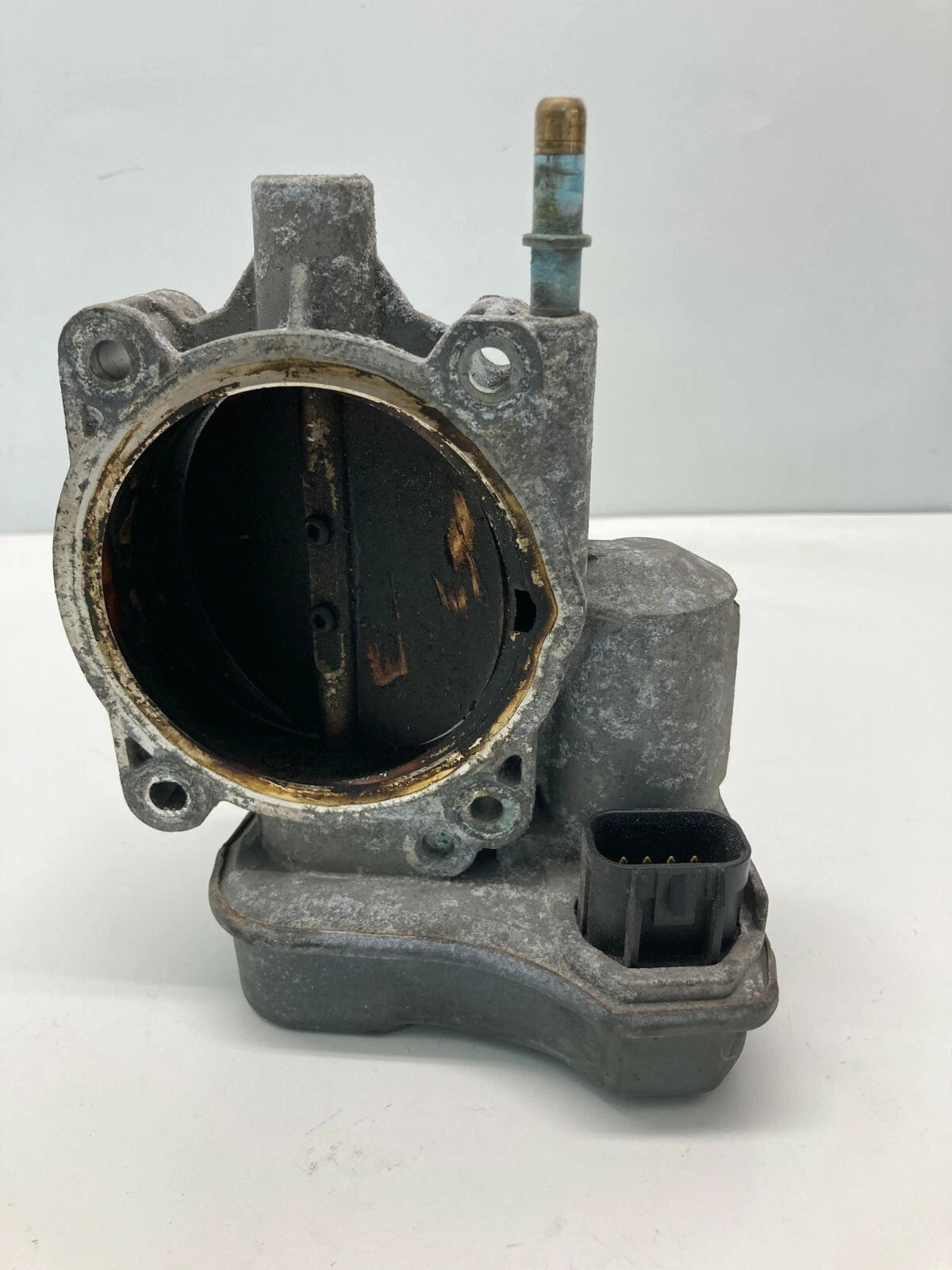 03-07 CHEVY TRAILBLAZER GMC ENVOY 4.2L THROTTLE BODY VALVE ASSY 19206F0472 OEM