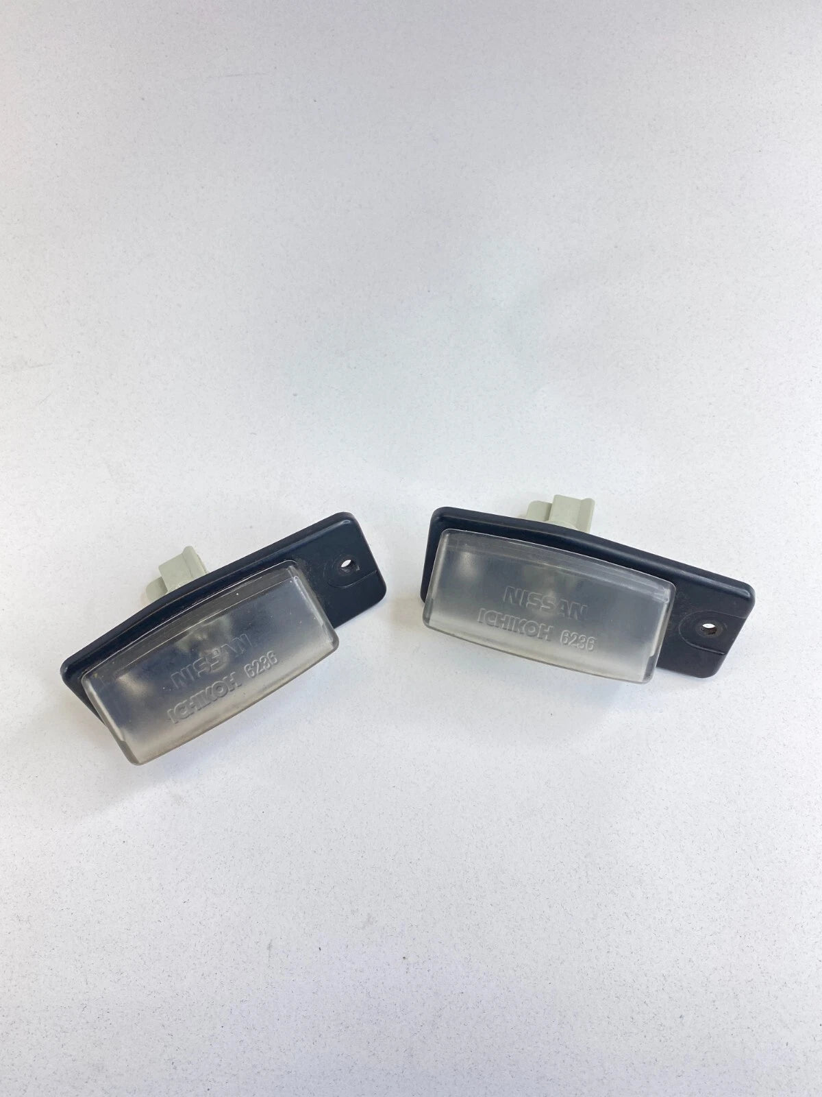 2010 2011 2012 NISSAN SENTRA SEDAN REAR LICENSE PLATE LIGHT LAMP SET PAIR OEM
