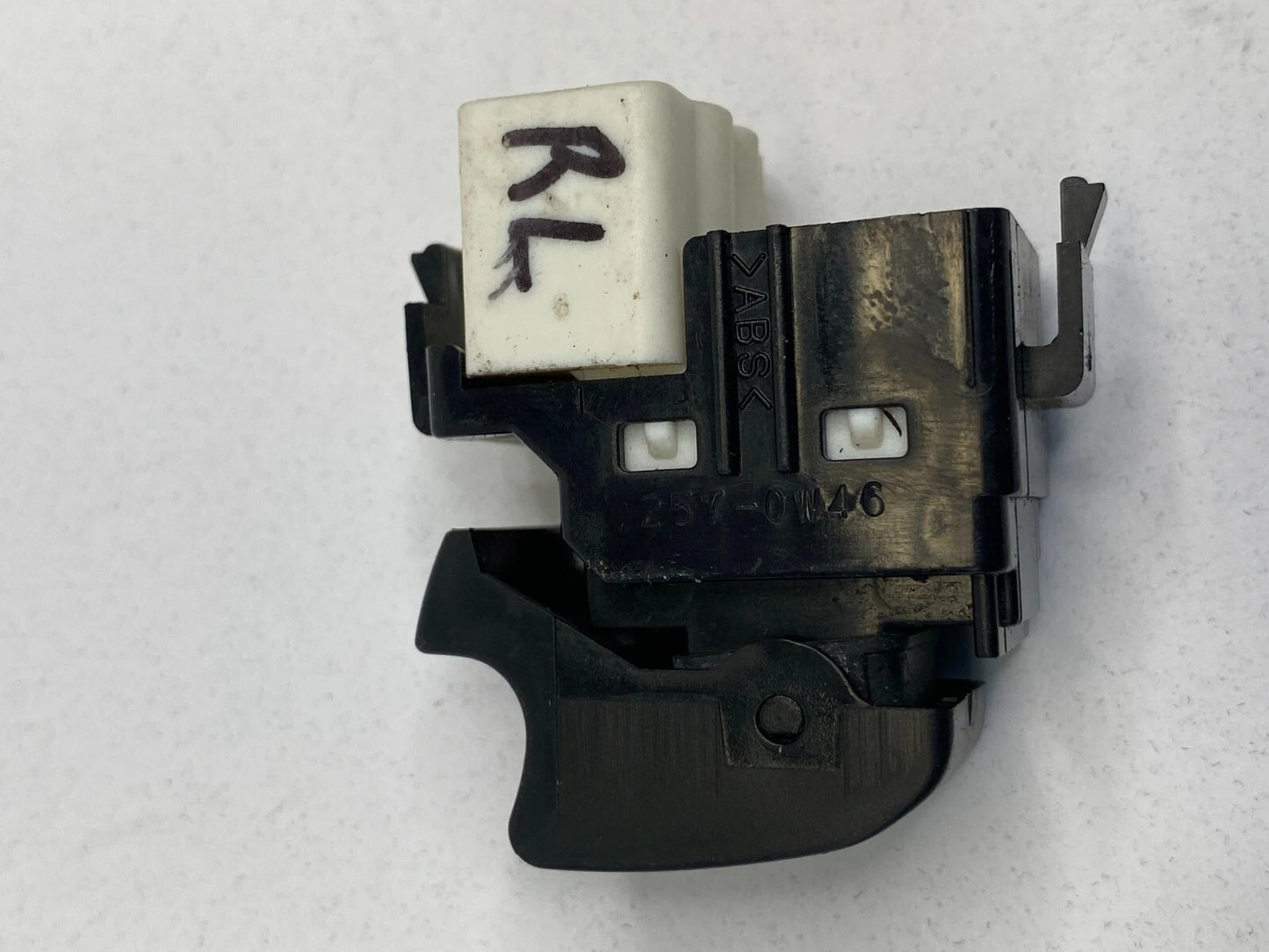 1993-2008 TOYOTA COROLLA 04-08 SOLARA REAR LEFT DOOR POWER WINDOW SWITCH OEM