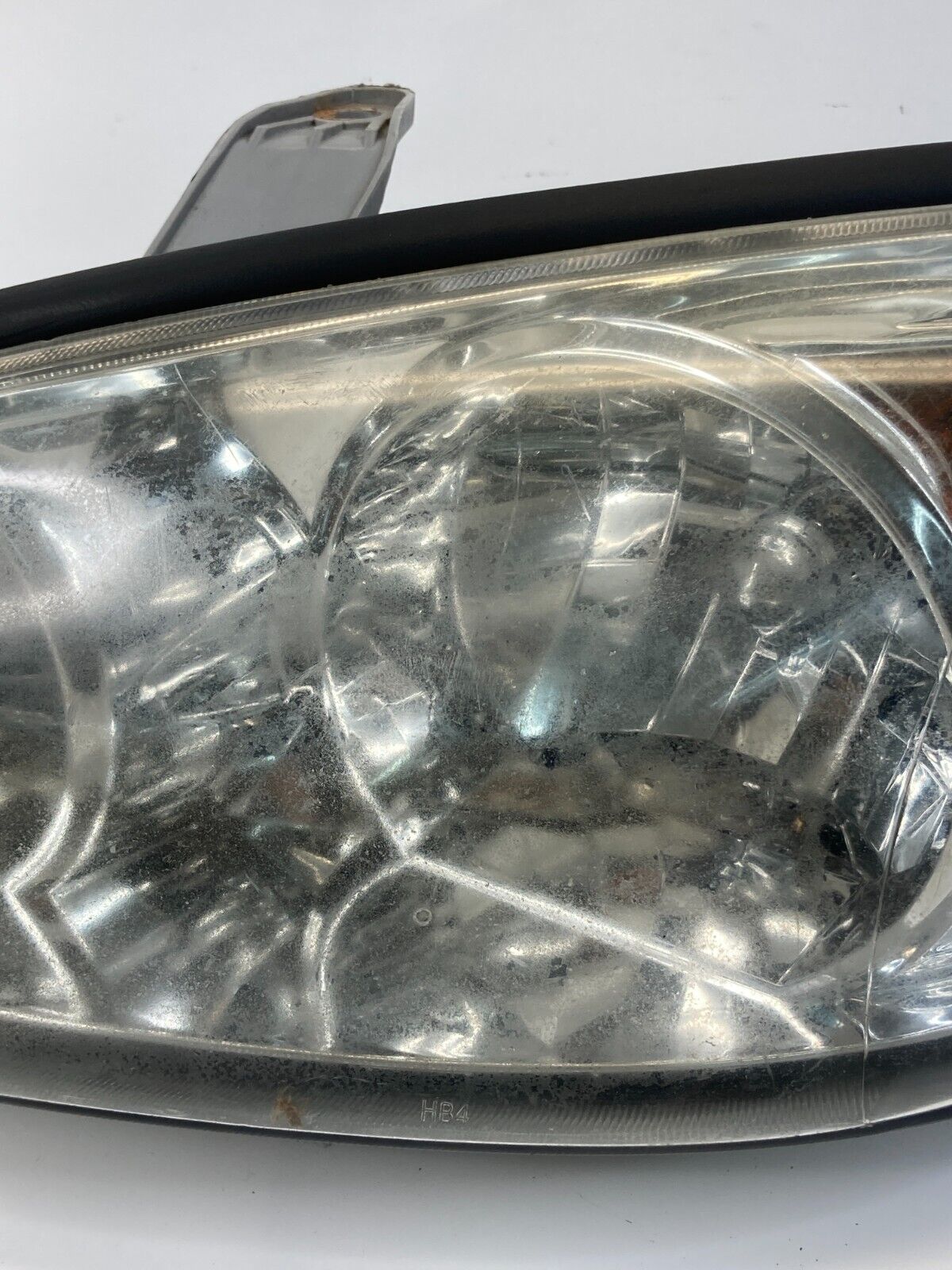 2002 2003 2004 Toyota Camry Front Left Driver Headlight Headlamp