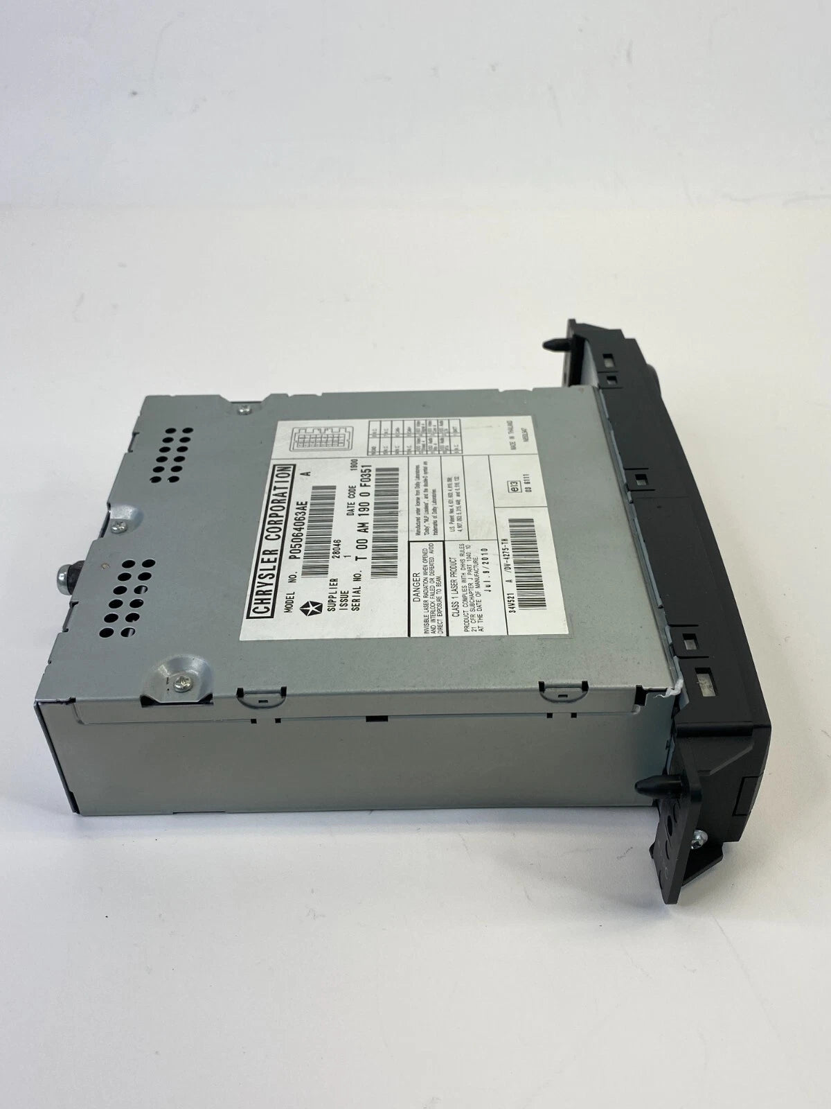 08-11 Chrysler Town & Country Grand Caravan DVD Player Receiver 05064063AE