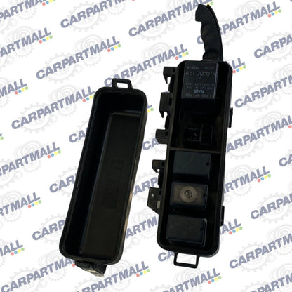 OEM 2002-2006 MAZDA MPV 3.0L V6 UNDER HOOD FUSE RELAY BOX FUSEBOX ASSEMBLY