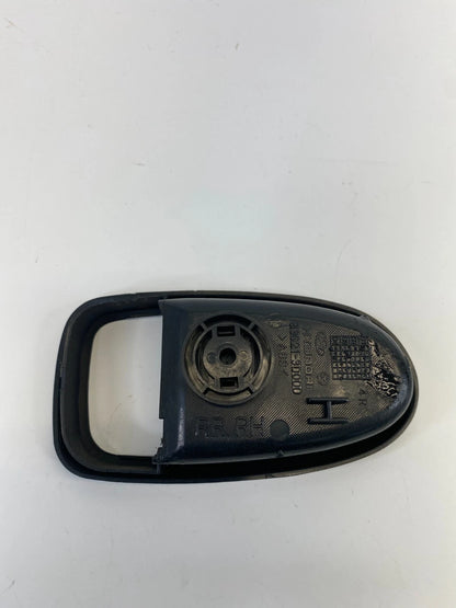 02-05 HYUNDAI SONATA REAR RIGHT SIDE INTERIOR DOOR HANDLE TRIM COVER 83621-3D000