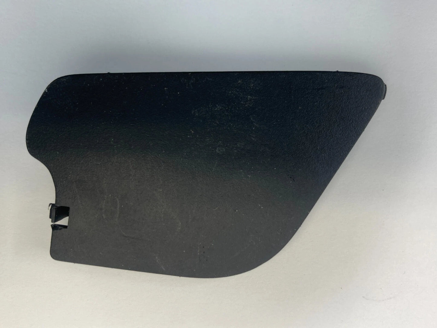 2004-2008 ACURA TL REAR LEFT SIDE DOOR HANDLE SCREW BEZEL COVER TRIM P36-25302