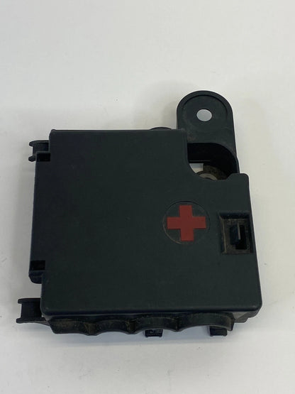 2013 2014 2015 2016 AUDI A4 QUATTRO BATTERY TERMINAL JUNCTION BOX 8K0-937-517