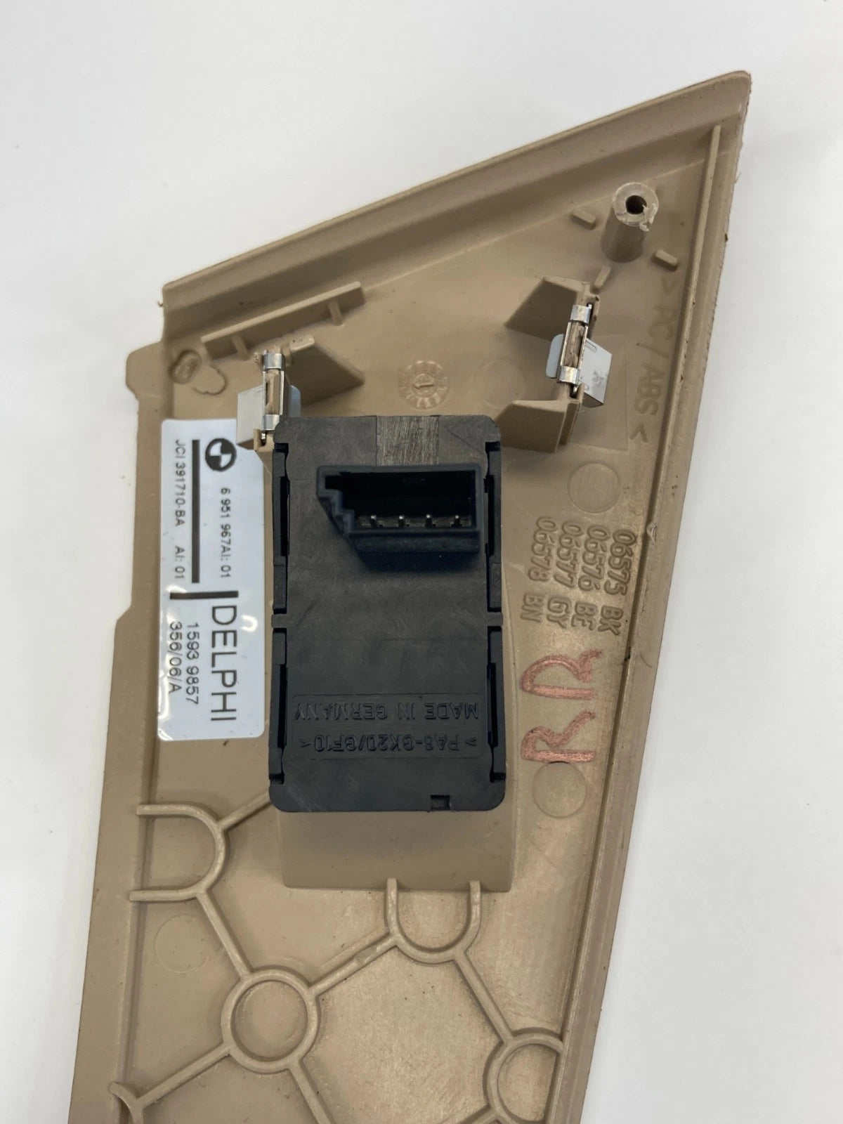2004-2007 BMW 525I 530I REAR RIGHT DOOR POWER WINDOW SWITCH W BEZEL 6-951-967AI