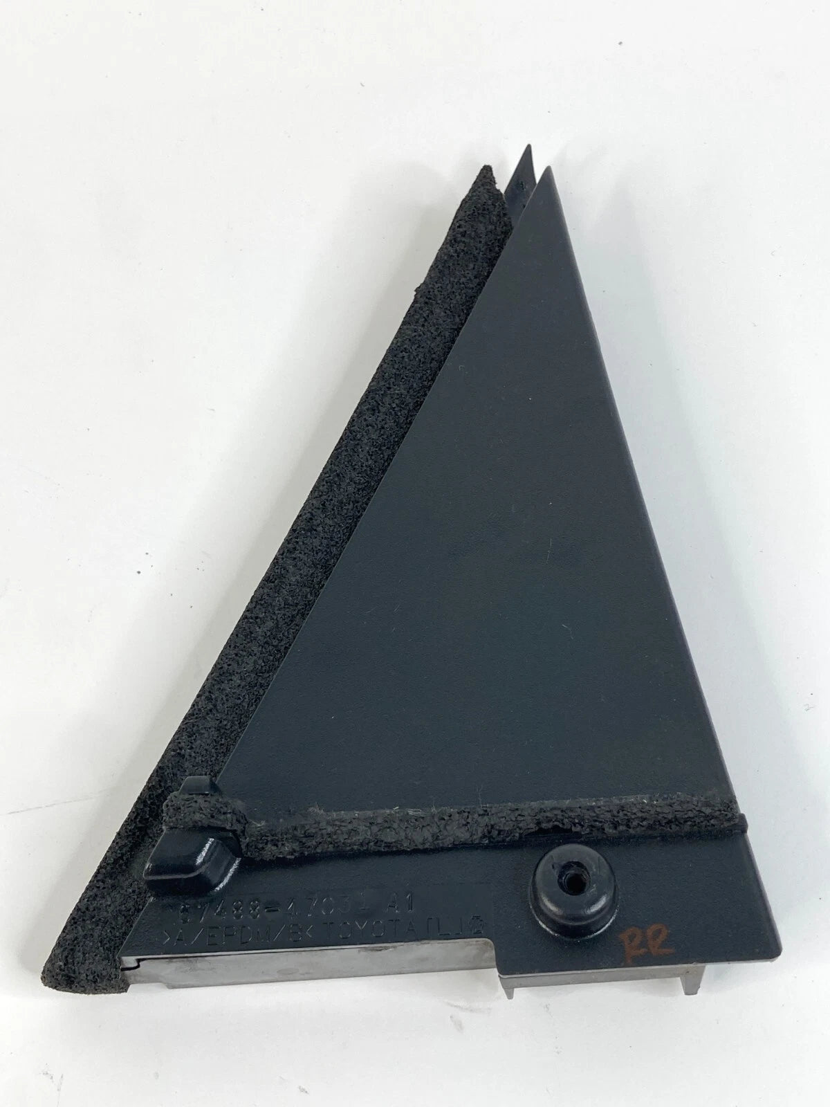 2004-2009 TOYOTA PRIUS REAR LEFT DOOR INNER SEAL CORNER COVER 67488-47031 OEM