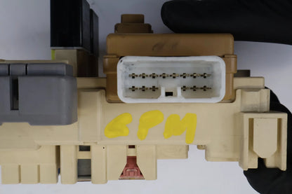 1998-2002 TOYOTA COROLLA INTERIOR FUSE BOX JUNCTION BLOCK OEM 82641-AB030