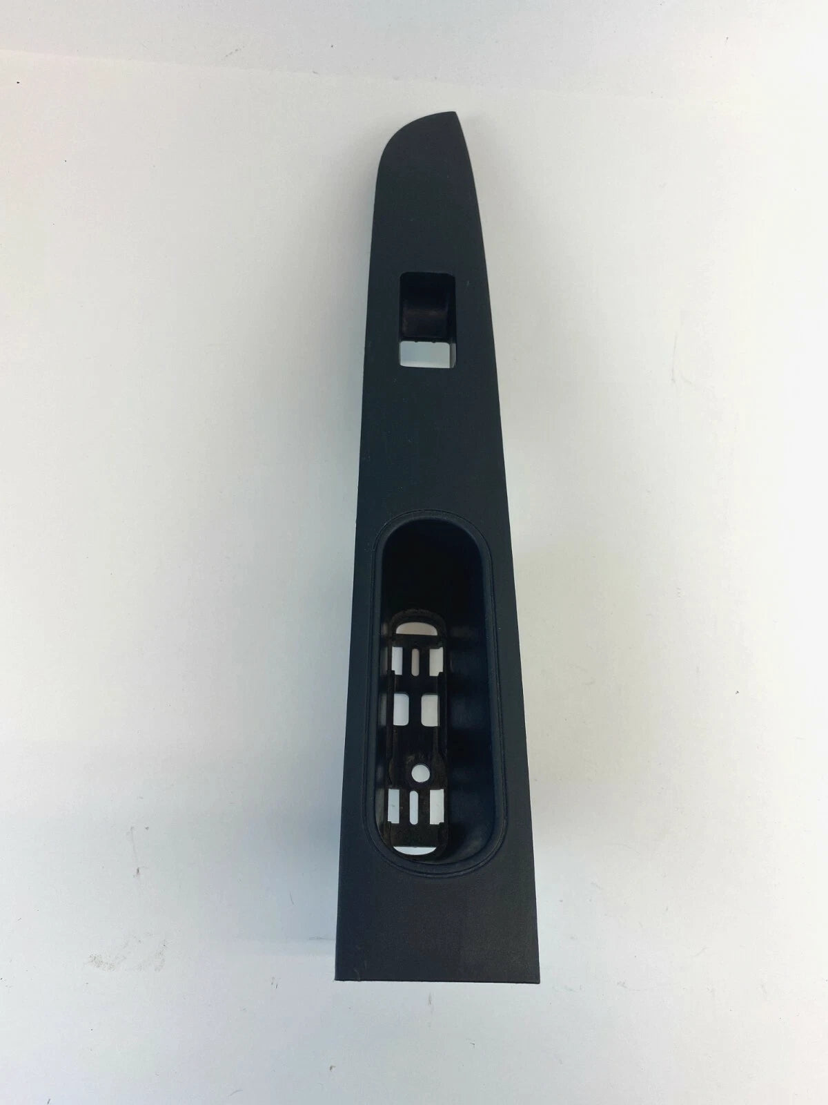 07-12 NISSAN SENTRA REAR RIGHT SIDE WINDOW SWITCH BEZEL COVER TRIM 82960-ET000