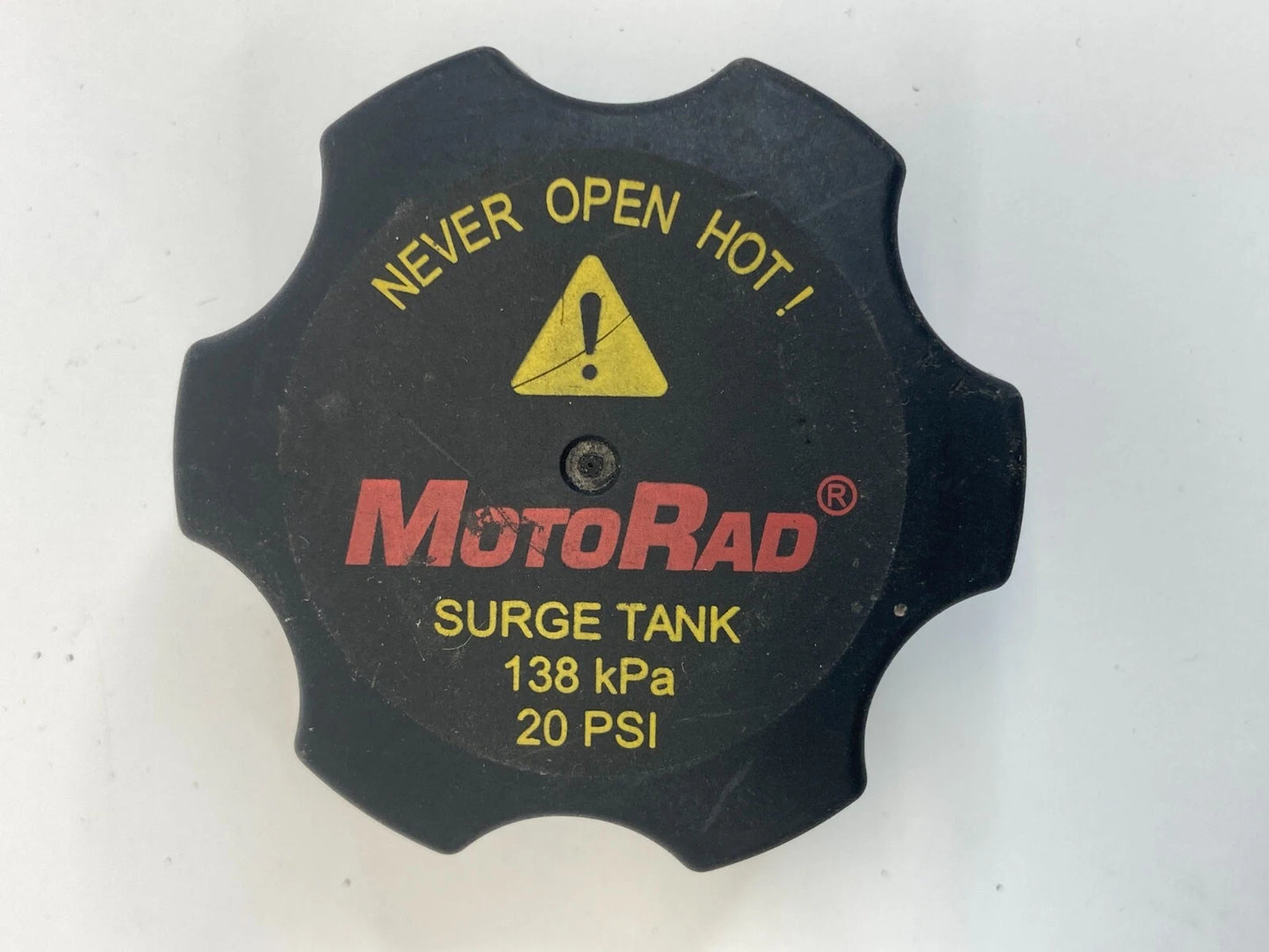 2013-2023 CHEVROLET MALIBU ENGINE COOLANT RADIATOR RESERVOIR TANK CAP COVER