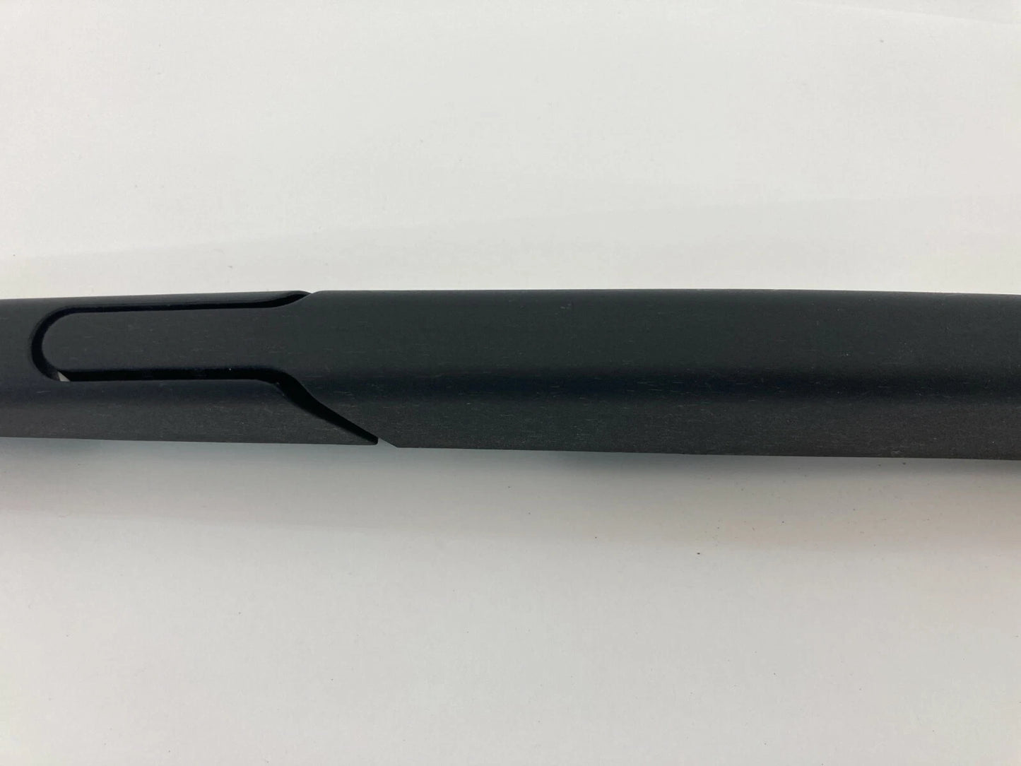 2004 04 VOLVO XC70 WINDSHIELD WIPER BLADE ARM ASSEMBLY OEM